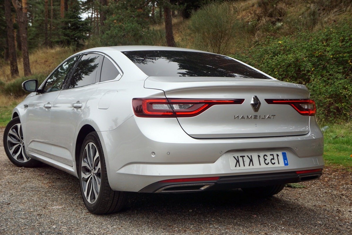 El nuevo Toyota camry hybrid llega a España, la berlina híbrida ya tiene costes